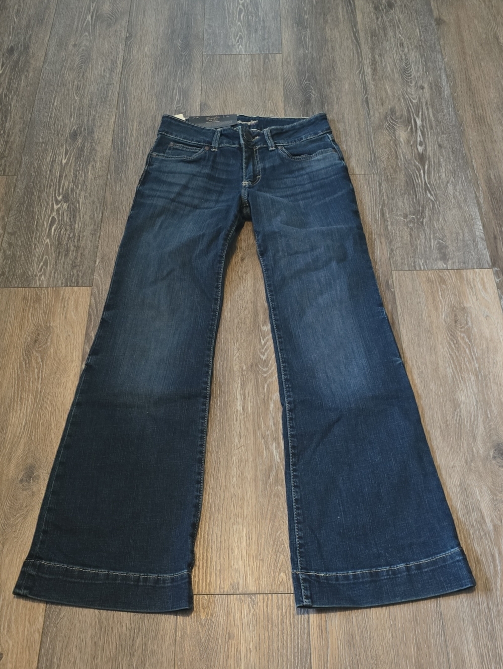 Wrangler Retro Women's 26/1x32 Mae Mid Rise Jeans Pants New w/ Tags!